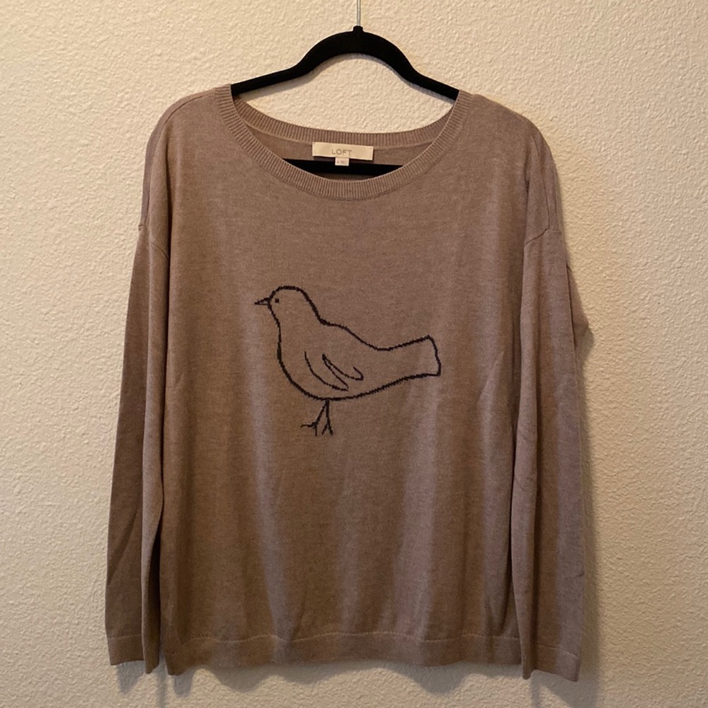 Ann Taylor Loft size medium light my sleeve tan crew neck sweater